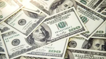 كيف أثر قرار تثبيت سعر الفائدة في مصر على سعر الدولار؟