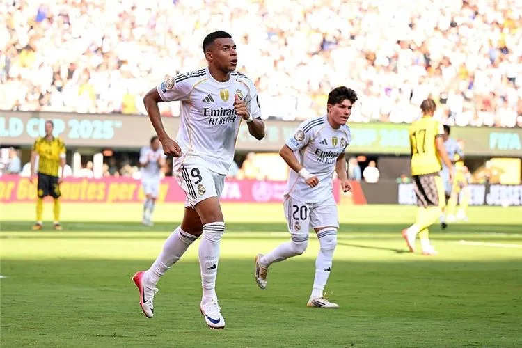 لا جوائز ولا تكريم.. ريال مدريد يدفع ثمن السقوط أمام باريس سان جيرمان