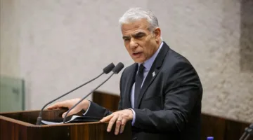 لابيد: الحكومة الإسرائيلية أخفقت في الحرب والحل يكمن في اتفاق شامل
