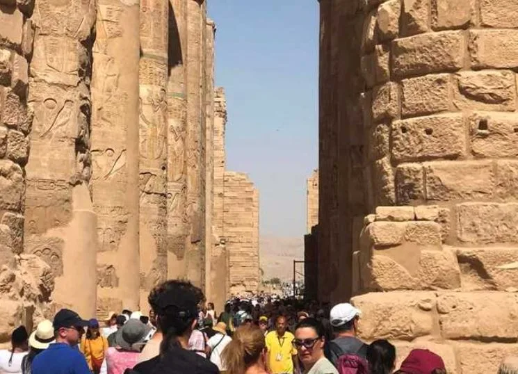 زيادة ملحوظة في عدد الزوار لمعبد الكرنك.. أكثر من 15 ألف زائر خلال أسبوع واحد
