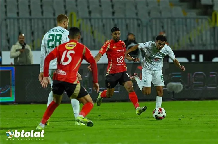 لاعب الأهلي السابق تحت أنظار الوداد المغربي