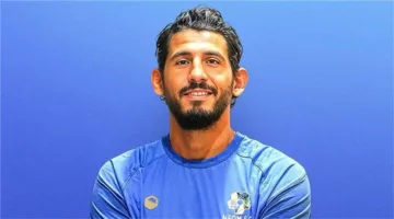 لاعب الأهلي السابق يختار عدم العودة ويواصل مسيرته مع فريقه الحالي