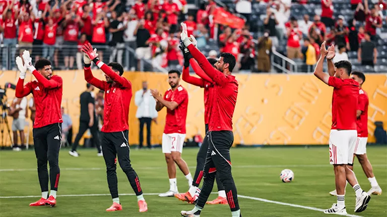 لاعب الأهلي يعلن مغادرته للفريق لاعب الأهلي يعلن مغادرته للفريق