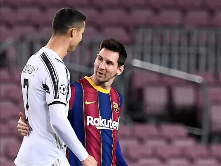 لاعب باريس سان جيرمان يثير الجدل بشأن رونالدو وميسي لاعب باريس سان جيرمان يثير الجدل بشأن رونالدو وميسي