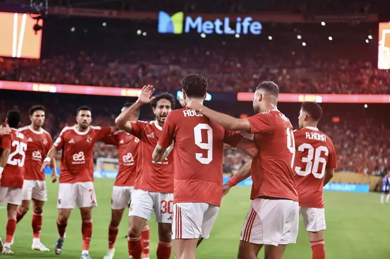 لاعب روما وإنتر السابق: الأهلي فريق جذاب وقد تابعت مبارياته في كأس العالم لاعب روما وإنتر السابق: الأهلي فريق جذاب وقد تابعت مبارياته في كأس العالم