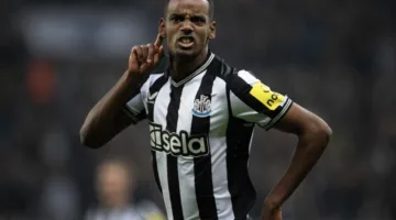 لاعب ليفربول يضع شرطًا لتجديد عقده مع الفريق