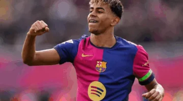 لامين لامال يعرض تشكيلته المثالية لبرشلونة على مر العصور