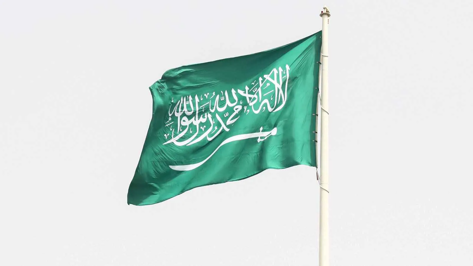 لجذب المزيد من المستثمرين، السعودية تعتمد نظاماً لتملك الأجانب للعقارات. لجذب المزيد من المستثمرين، السعودية تعتمد نظاماً لتملك الأجانب للعقارات.