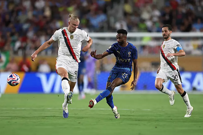 لماذا لا تعتبر مكافآت كأس العالم للأندية من أولويات الهلال رغم الجهود المبذولة لجمع أموال متعب الحربي؟
