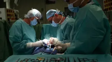 لماذا يُعتبر الامتناع عن الطعام قبل العمليات الجراحية أمرًا مهمًا؟