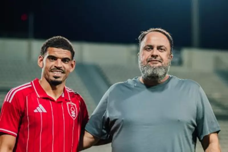 لمنع توتنهام من التعاقد معه.. نوتنجهام يعلن عن تجديد عقد جيبس وايت لمنع توتنهام من التعاقد معه.. نوتنجهام يعلن عن تجديد عقد جيبس وايت