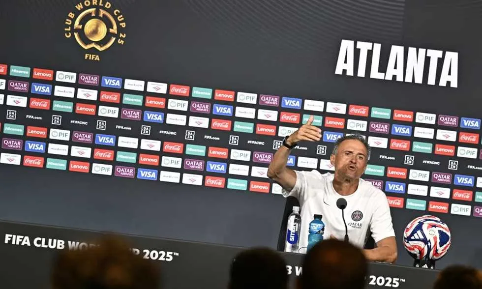 لويس إنريكي: لا نشغل بالنا بفكرة الانتقام من بايرن ميونيخ في كأس العالم للأندية لويس إنريكي: لا نشغل بالنا بفكرة الانتقام من بايرن ميونيخ في كأس العالم للأندية