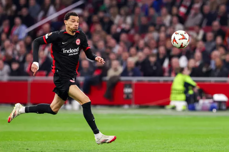 ليفربول يبرم صفقة مع إيكيتيكي.. وجفاف المنافسة من نيوكاسل ومانشستر يونايتد