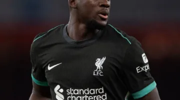 ليفربول يحدد سعره لبيع كوناتي وريال مدريد يقدم عرضه回应اً
