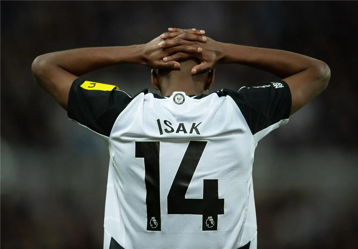 ليفربول يحصل على دعم كبير من نيوكاسل بشأن صفقة إيزاك