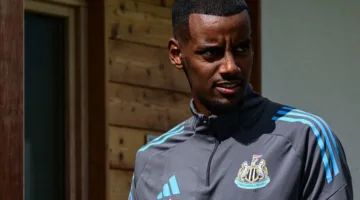 ليفربول يحقق تقدماً ملحوظاً في صفقة انتقال ألكسندر إيزاك