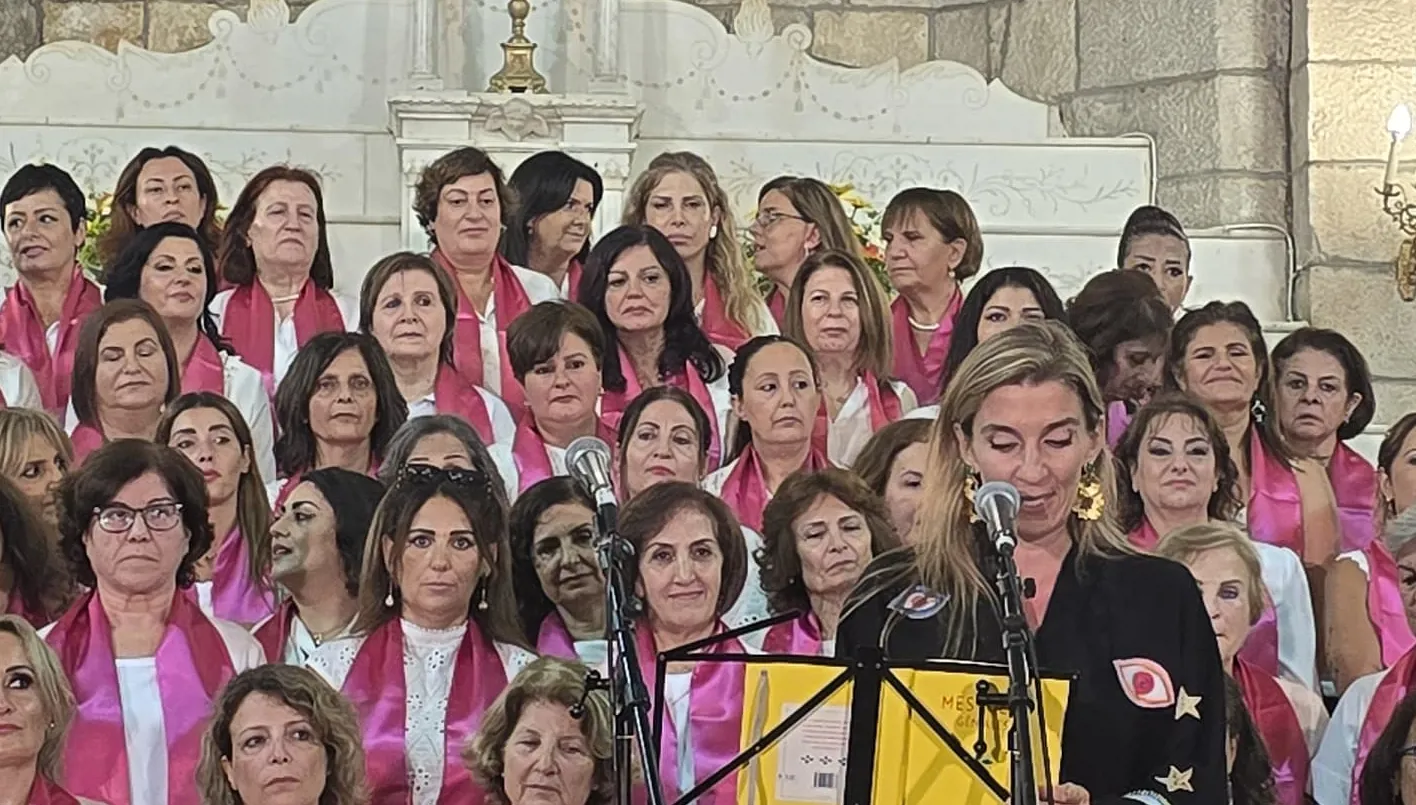 ليلة موسيقية في جزين بمشاركة 120 سيدة: تواصل، إبداع، وسلام ليلة موسيقية في جزين بمشاركة 120 سيدة: تواصل، إبداع، وسلام