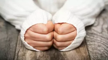 ما السبب وراء الإحساس بالبرودة أثناء الطقس الحار؟