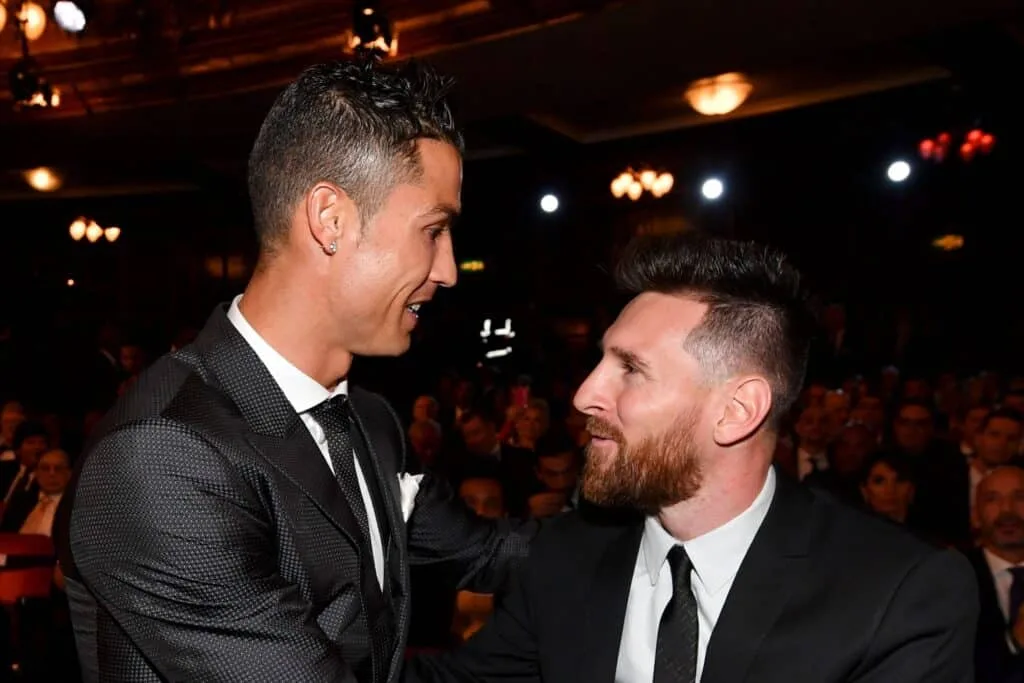 ما هو الراتب المتوقع إذا كنت الحارس الشخصي لميسي أو رونالدو؟