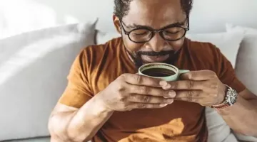 ما هو تأثير القهوة على وظائف الدماغ؟