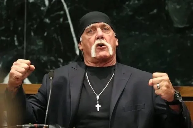ما هي أسباب وفاة هالك هوجان؟ لحظات من حياة أسطورة WWE الأخيرة ما هي أسباب وفاة هالك هوجان؟ لحظات من حياة أسطورة WWE الأخيرة