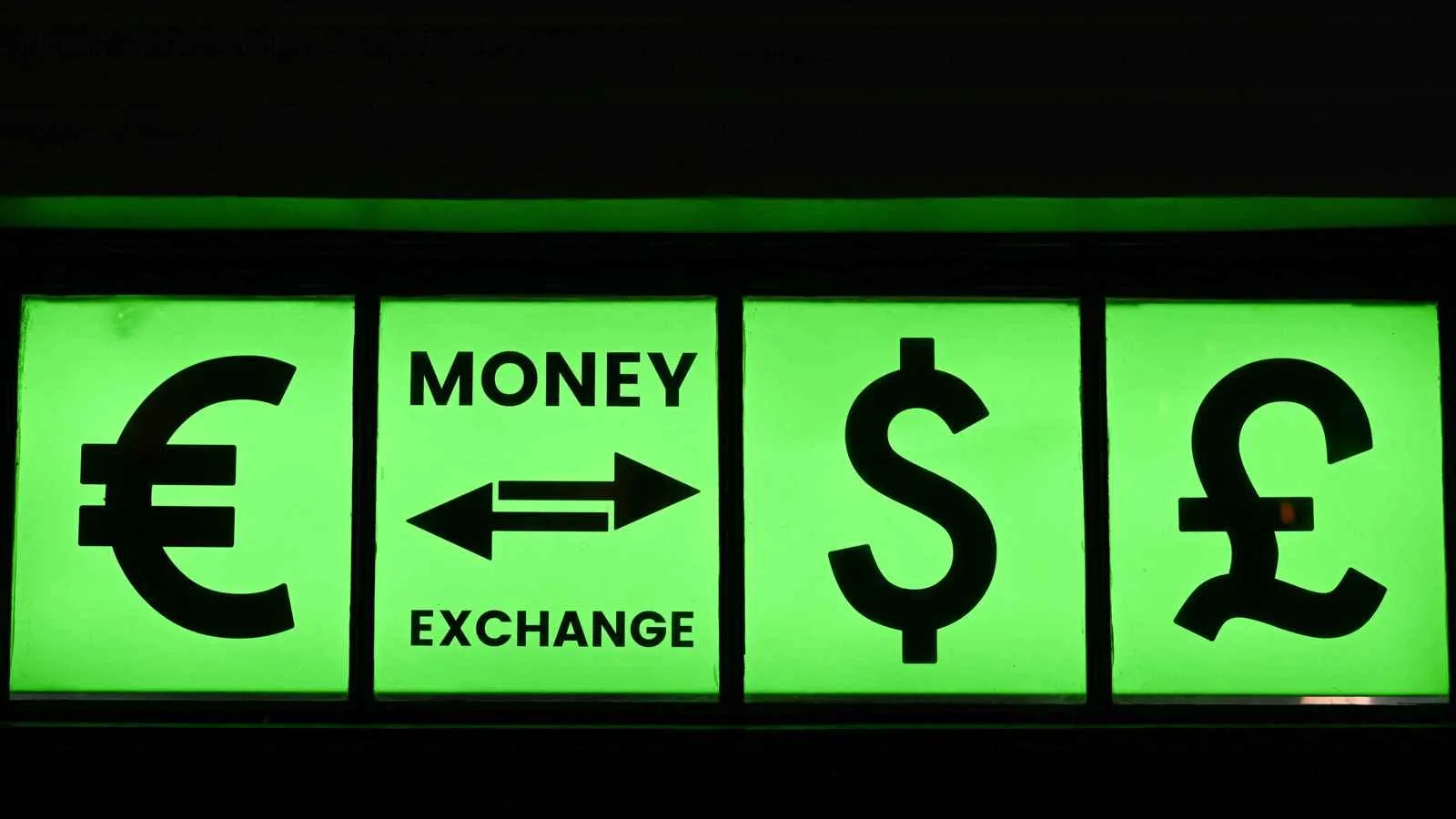 ما هي أهم توقعات الخبراء لسعر اليورو بحلول نهاية 2025؟ ما هي أهم توقعات الخبراء لسعر اليورو بحلول نهاية 2025؟