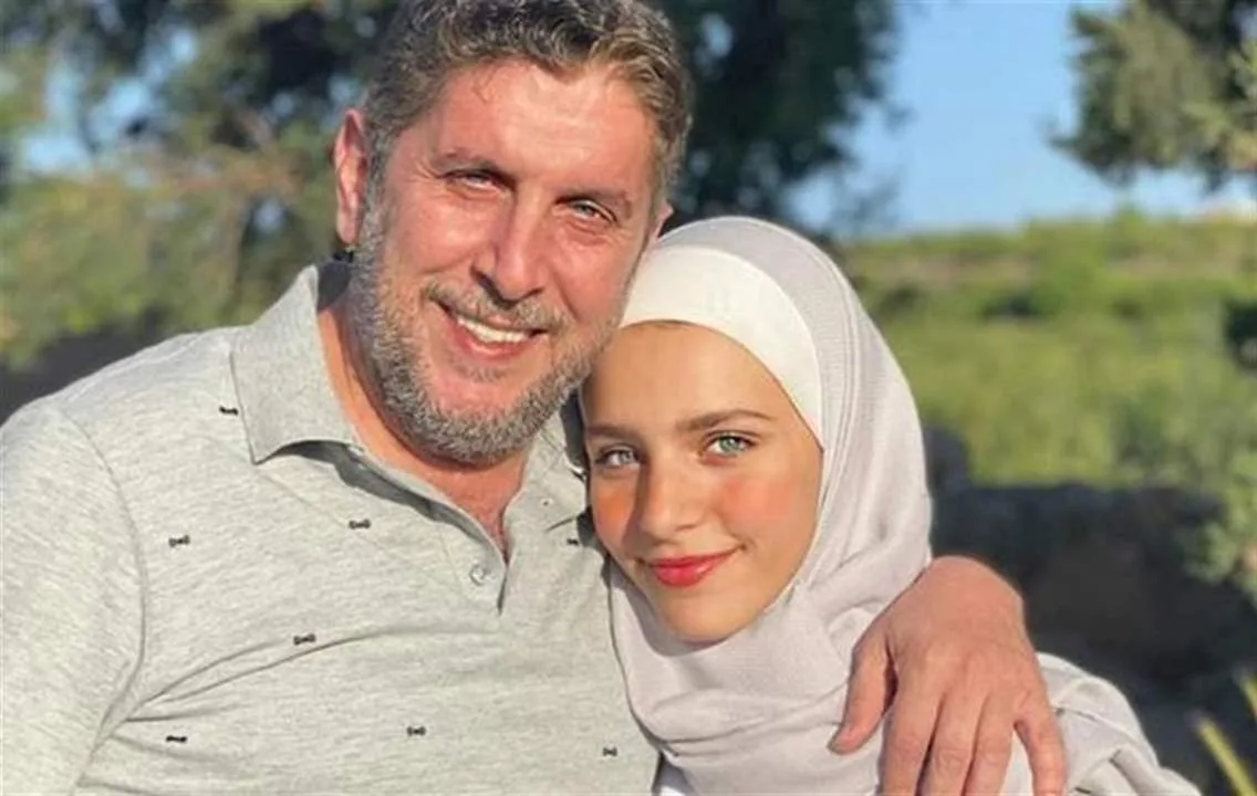 ماسة قنوع، ابنة الفنان الراحل محمد قنوع، تنجح في النجاة من هجمات “إسرائيل” على دمشق بأعجوبة.