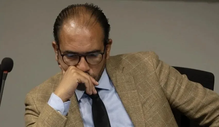 مالك عدلي: حريق سنترال رمسيس أثر على مصالحنا واتصالاتنا وعملنا.. و«جعلنا في وضع محرج» مالك عدلي: حريق سنترال رمسيس أثر على مصالحنا واتصالاتنا وعملنا.. و«جعلنا في وضع محرج»