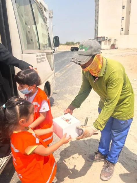 مبادرة من “هيئة الشارقة الاجتماعية” لحماية العمال من الحرارة خلال فصل الصيف مبادرة من “هيئة الشارقة الاجتماعية” لحماية العمال من الحرارة خلال فصل الصيف