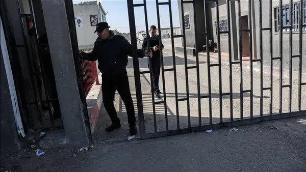 متحدث من منظمة الصحة العالمية: مئات الشاحنات في انتظار عند معبر كرم أبو سالم متحدث من منظمة الصحة العالمية: مئات الشاحنات في انتظار عند معبر كرم أبو سالم