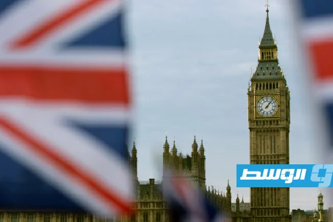 متحف بريطاني يعثر على بصمة يد عمرها 4 آلاف عام على قطعة أثرية من مصر متحف بريطاني يعثر على بصمة يد عمرها 4 آلاف عام على قطعة أثرية من مصر