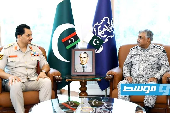 محادثات بين صدام حفتر ورئيس الأركان للقوات البحرية الباكستانية في إسلام أباد