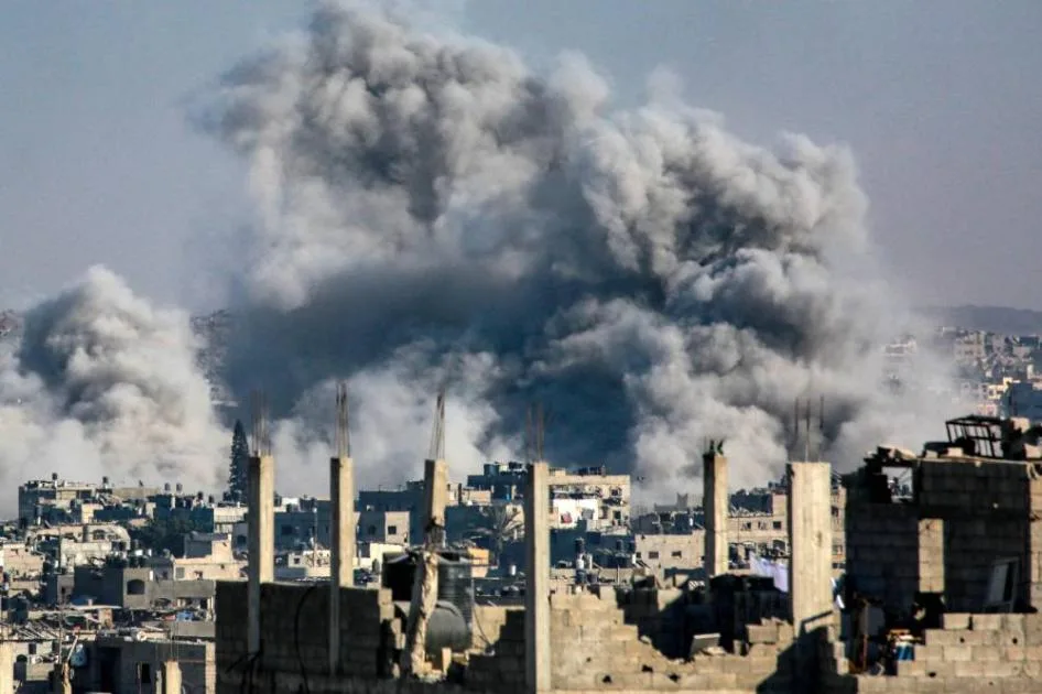 محادثات غزة: حماس تقرر الإفراج عن 10 محتجزين محادثات غزة: حماس تقرر الإفراج عن 10 محتجزين