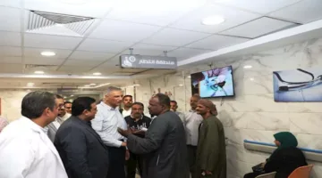 محافظ أسوان يطالب بسرعة إتمام بناء وحدة غسيل الكلى في مستشفى كوم أم.