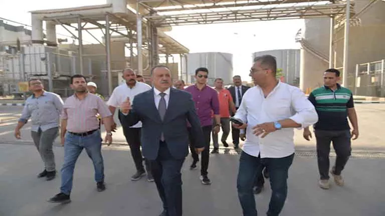 محافظ أسيوط يزور المشروع الثالث في محطة كهرباء الوليدية – صور محافظ أسيوط يزور المشروع الثالث في محطة كهرباء الوليدية – صور