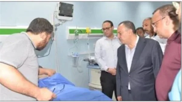 محافظ أسيوط يزور مصابي حادث ديروط ويوجه بصرف تعويضات عاجلة محافظ أسيوط يزور مصابي حادث ديروط ويوجه بصرف تعويضات عاجلة