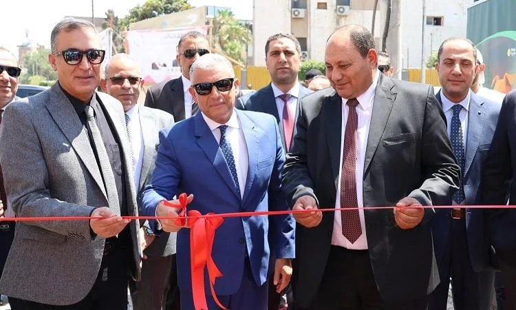 محافظ الإسماعيلية يدشن مركز تدريب للأطباء البيطريين ومستشفى بيطري جديد