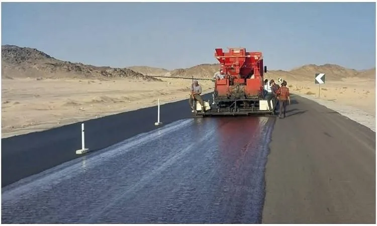 محافظ البحر الأحمر: تنفيذ مشاريع كبرى للطرق لربط المحافظة بصعيد مصر