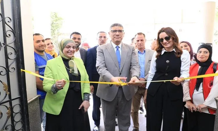 محافظ الجيزة يطلق مبادرة “100 يوم صحة” محافظ الجيزة يطلق مبادرة “100 يوم صحة”