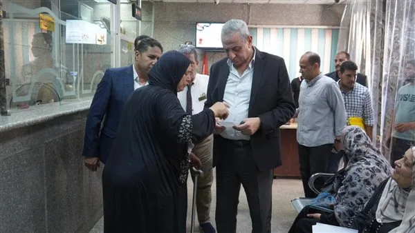محافظ الغربية يؤكد على أهمية استقبال المواطنين بشكل جيد في المراكز التكنولوجية محافظ الغربية يؤكد على أهمية استقبال المواطنين بشكل جيد في المراكز التكنولوجية