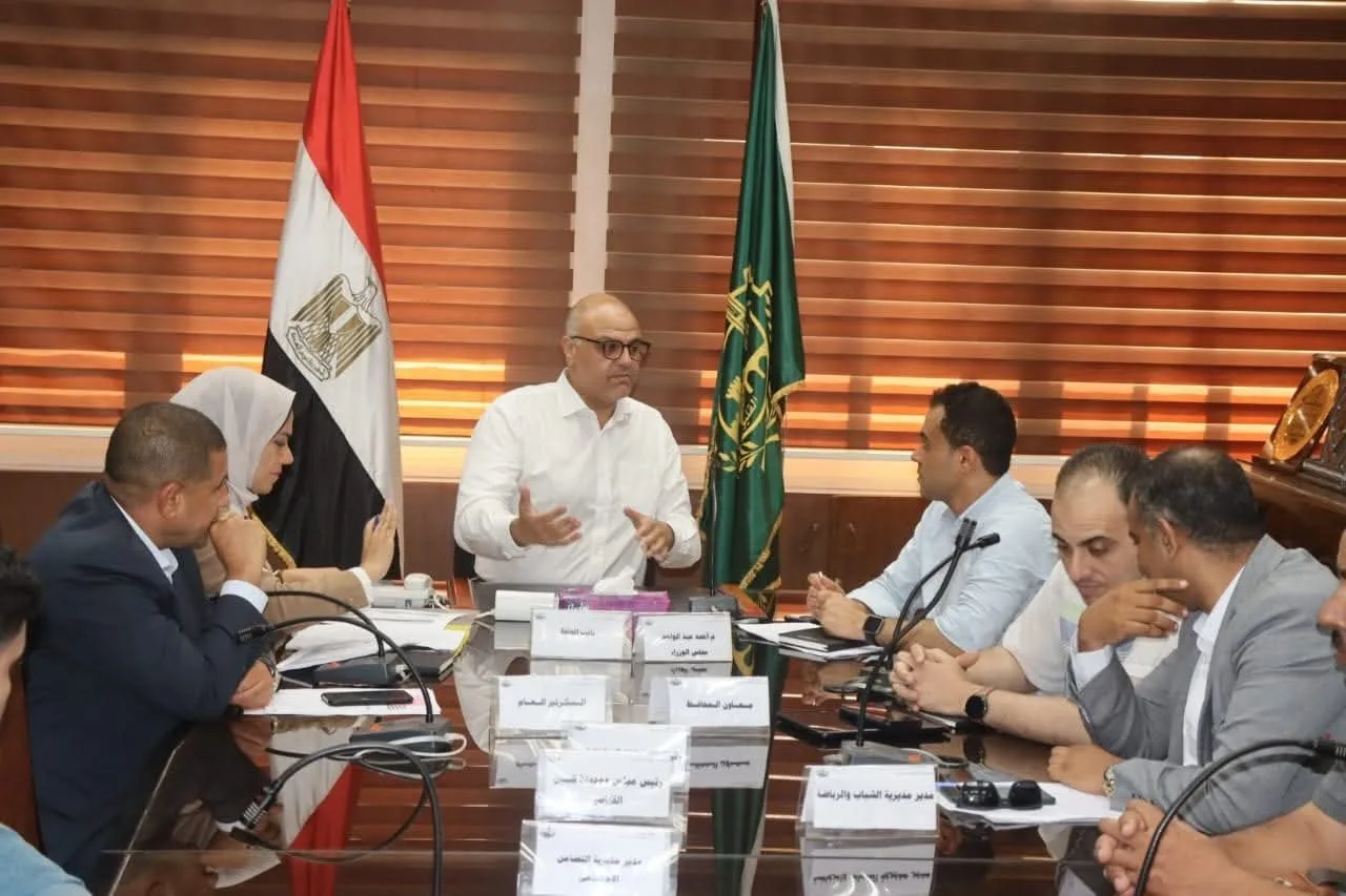 محافظ القليوبية يراقب تقدم مبادرة “حياة كريمة” في شبين القناطر ويشدد على ضرورة تسريع مستوى الإنجاز محافظ القليوبية يراقب تقدم مبادرة “حياة كريمة” في شبين القناطر ويشدد على ضرورة تسريع مستوى الإنجاز