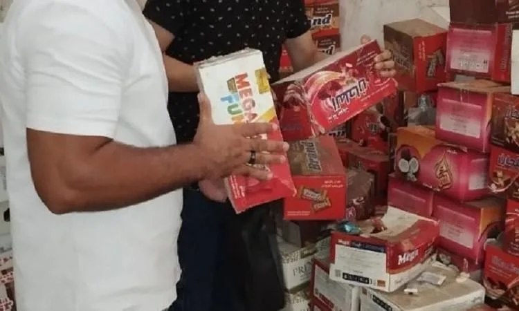 محافظ المنوفية: ضبط منشأتين غير قانونيتين لإنتاج الشوكولاتة والحلويات محافظ المنوفية: ضبط منشأتين غير قانونيتين لإنتاج الشوكولاتة والحلويات