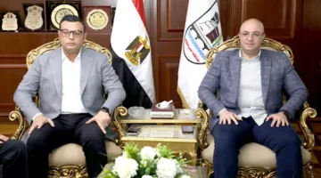 محافظ بني سويف يستقبل وزير الإسكان والمرافق لدى بدء زيارته للمحافظة