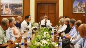 محافظ بورسعيد يتابع جهود تنظيم أوضاع التعديات على الأراضي الحكومية