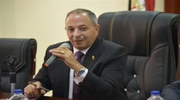 محافظ بورسعيد يرأس اجتماع مجلس إدارة المنطقة الصناعية لمراقبة المشاريع وتعزيز بيئة الاستثمار