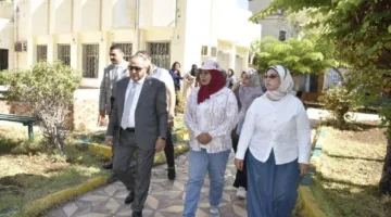 محافظ بورسعيد يوجه بتحسين وتطوير مكتبة الأطفال في حي الشرق.