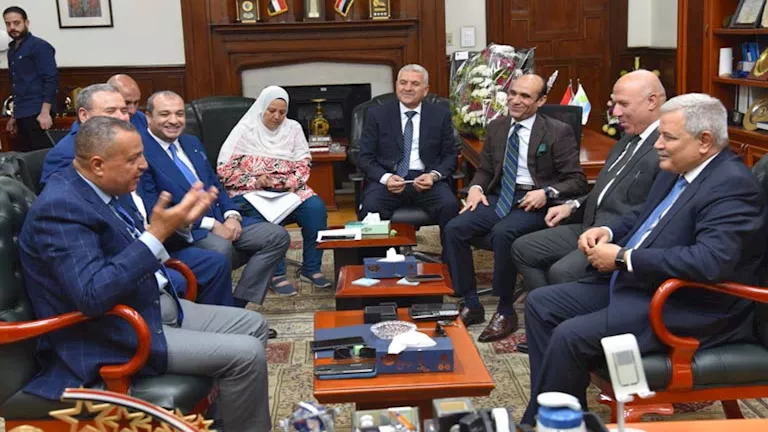 محافظ جنوب سيناء يستعرض تحسينات البنية التحتية لمياه الشرب والصرف الصحي