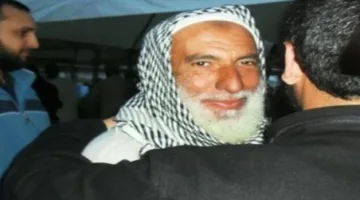 محاكمة ‘زعيم الجهاديين’ في تونس: بين مواجهة مصادر الإرهاب وقلق من عودة جديدة للنزاعات.