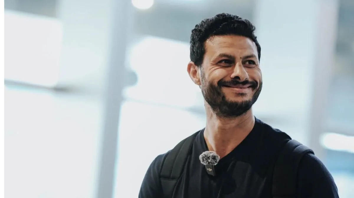 محمد الشناوي يستعرض تفاصيل معسكر تونس ويبعث برسالة إلى جماهير الأهلي