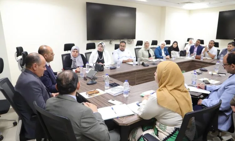 “محمد جبران” يطالب بزيادة حملات التفتيش لحماية حقوق العمال وأصحاب العمل